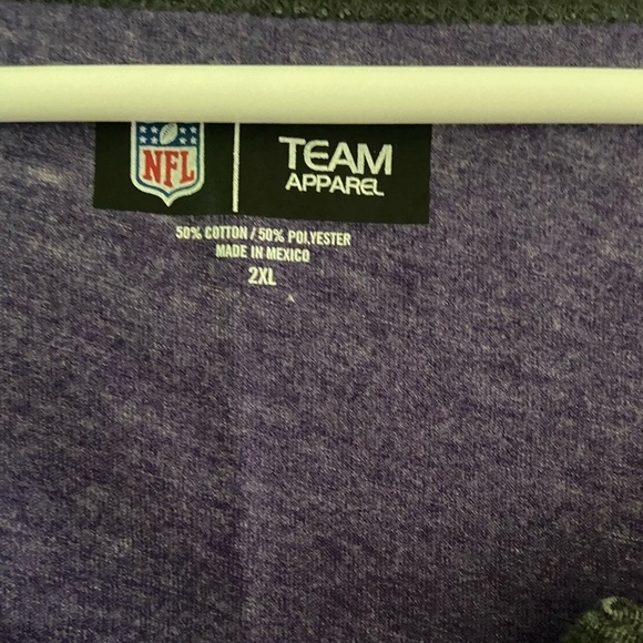 Baltimore Ravens TShirt Womens XXL Distressed Short Sleeve Scoop w/ V cut Purple - Picture 5 of 9